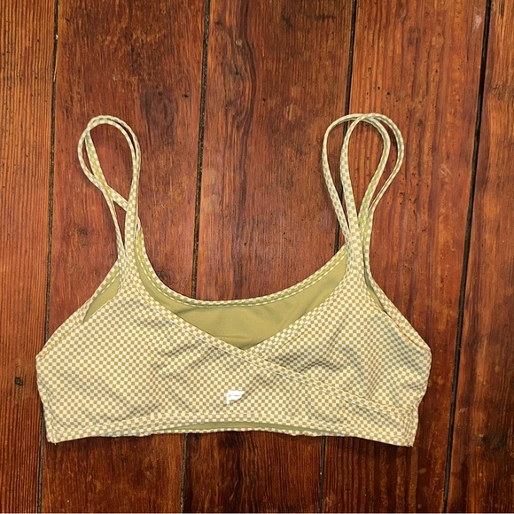 Fabletics Sports Bra - Picture 2 of 6